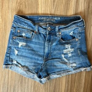 American Eagle Super Stretch Hi-Rise Shortie Shorts